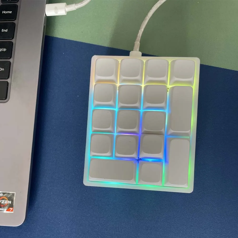 Imagem -06 - Teclado Numérico Quente-swappable do Rgb Prendido Toda Programável Chave Qmk Via 17 Chaves