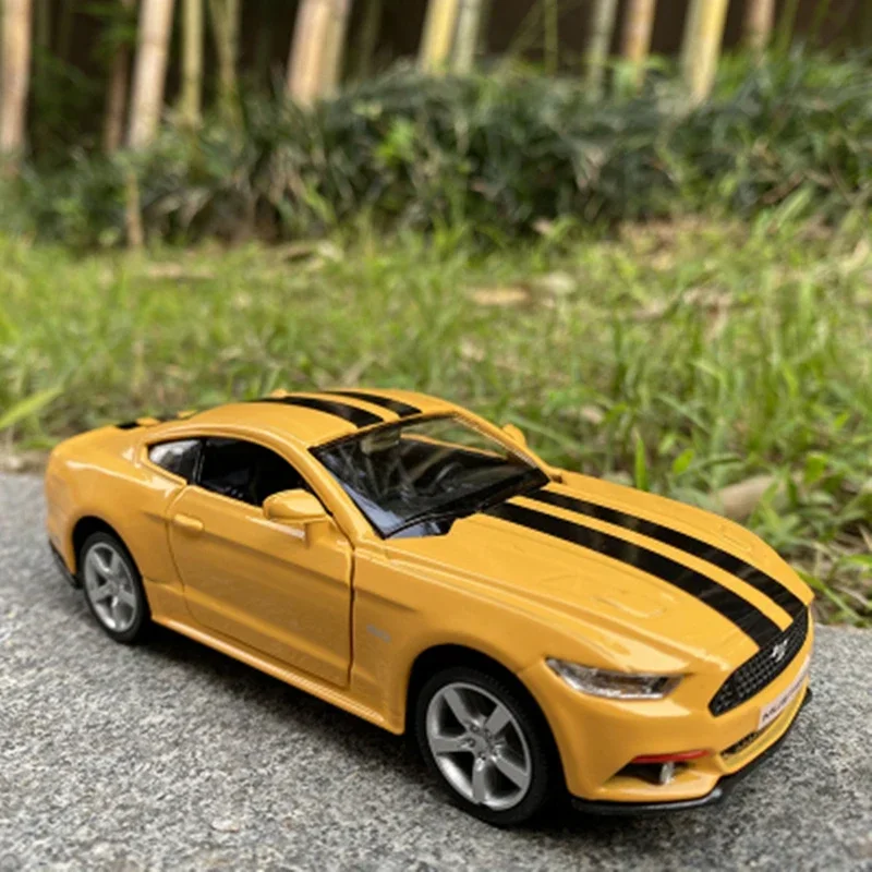 Mustang – voiture de sport en alliage 1:36, modèle de véhicule jouet en métal moulé sous pression, haute Simulation, Collection de traction