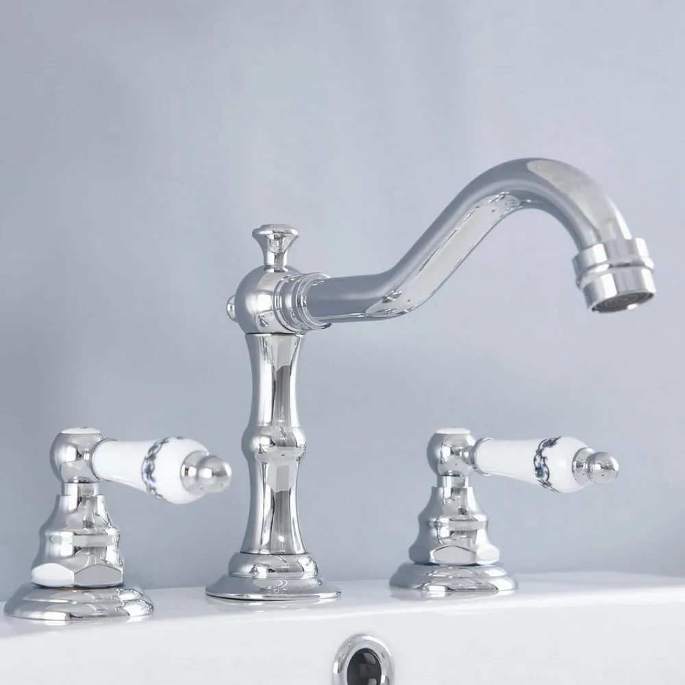 Polished Chrome Brass Deck Mounted Dual Handles Widespread Bathroom 3 Holes Basin Faucet Mixer Water Taps mnf974
