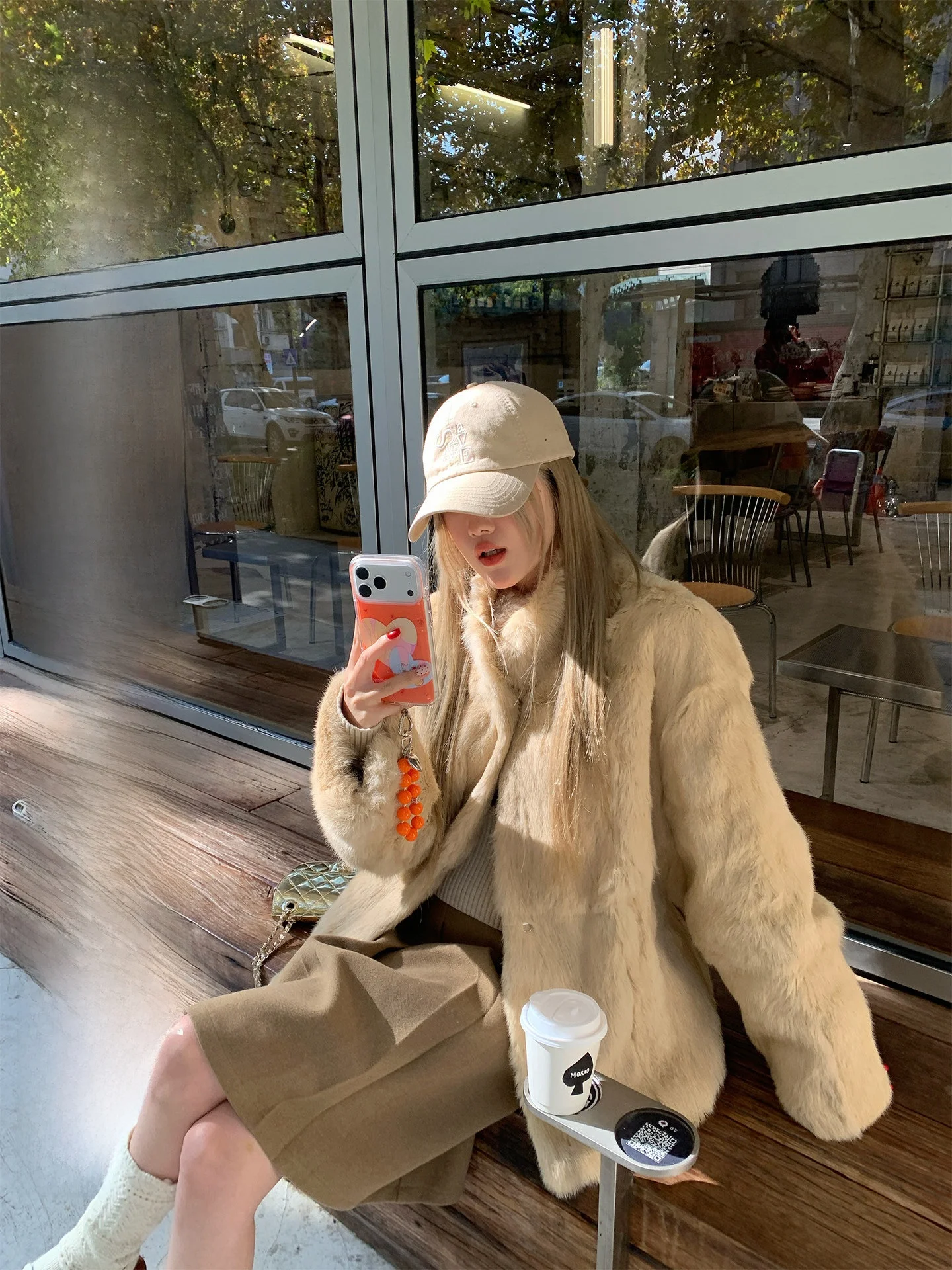 

Warmth And Style: Women's New 2025 Winter Long Sleeve Fur Coat Light Coffee Color Casual Loose Fit Daily Wear High Pile Coat