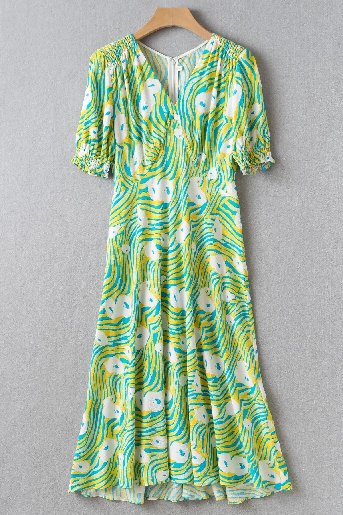 

Green Blue Floral Printed Puff Sleeves V Neck Midi Dress US 0-US 10