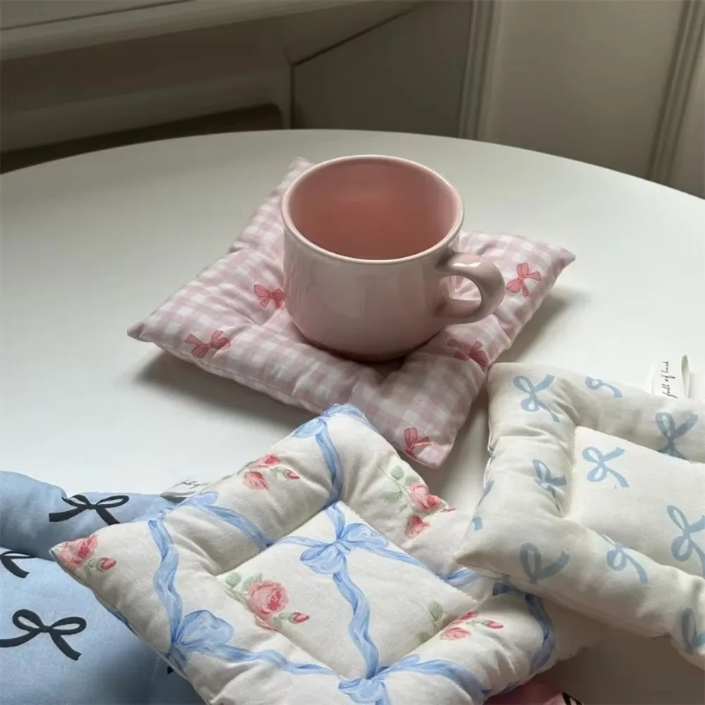 Cute Bow Pattern Cup Mat Heat Resistant Non-slip Insulation Pad Hand Made Cotton Coaster Home Decoration