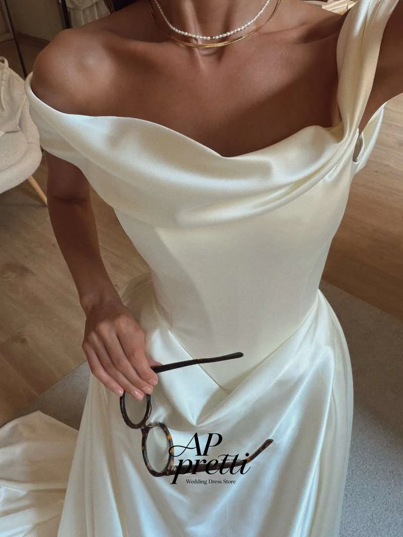AP pretti Simple Soft Satin Wedding Dresses Off the Shoulder Customized Strapless Court Train Bridal Gown Vestidos Novias Boda  
