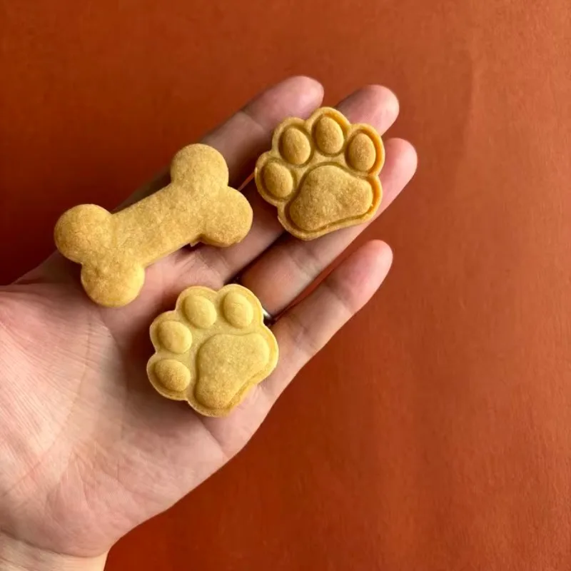 Cartoon Pet Claw Bone Cookie Mold DIY Cute Dog Bone Cat Paw Biscuit Cutter Baking Mold Cake Pastry Biscuit Mould Baking Tool