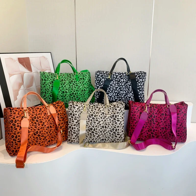 2024 Fashion Super Cool Leopard Casual Shoulder Bags Hot Sale Cloth Zipper Large Capacity Hot Girl Style Handbags for Women