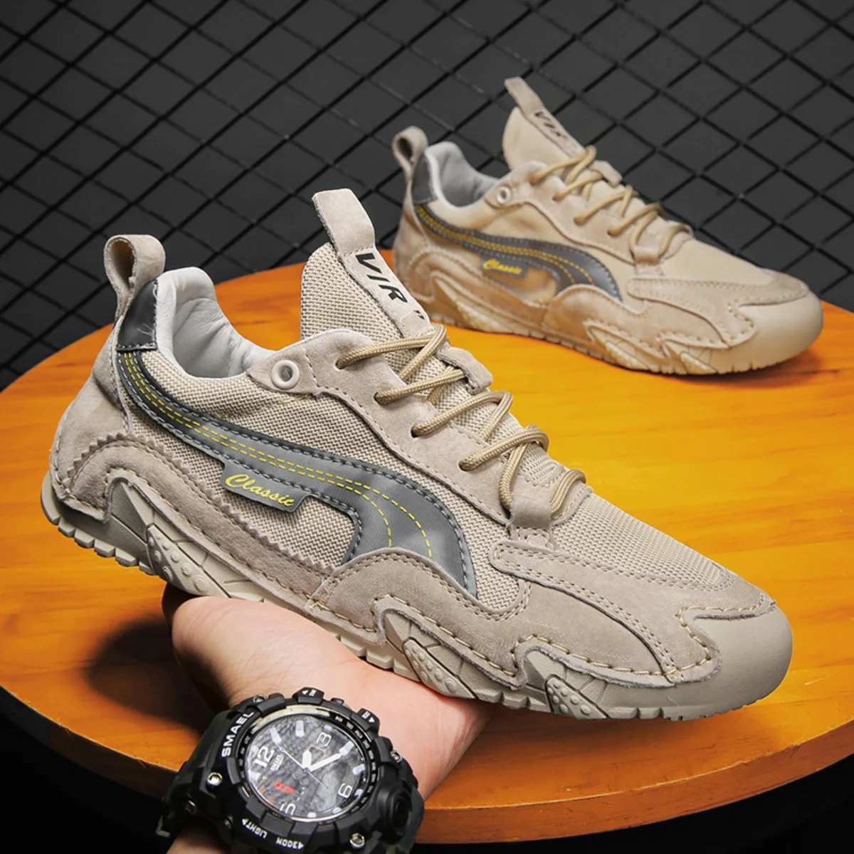 

Men's Luxury Mesh Sneakers - Breathable Comfortable Gym Shoes, Outdoor Casual Sports Shoes for Men Suitable for All Seasons