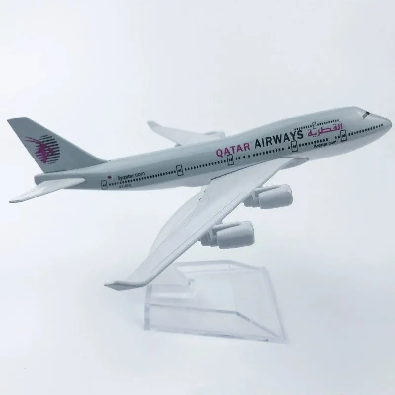 16cm Alloy Metal B747 Qatar Airways Die-cast Aircraft Model Airbus Airline 1:400 Scale Aircraft Model Home Decor
