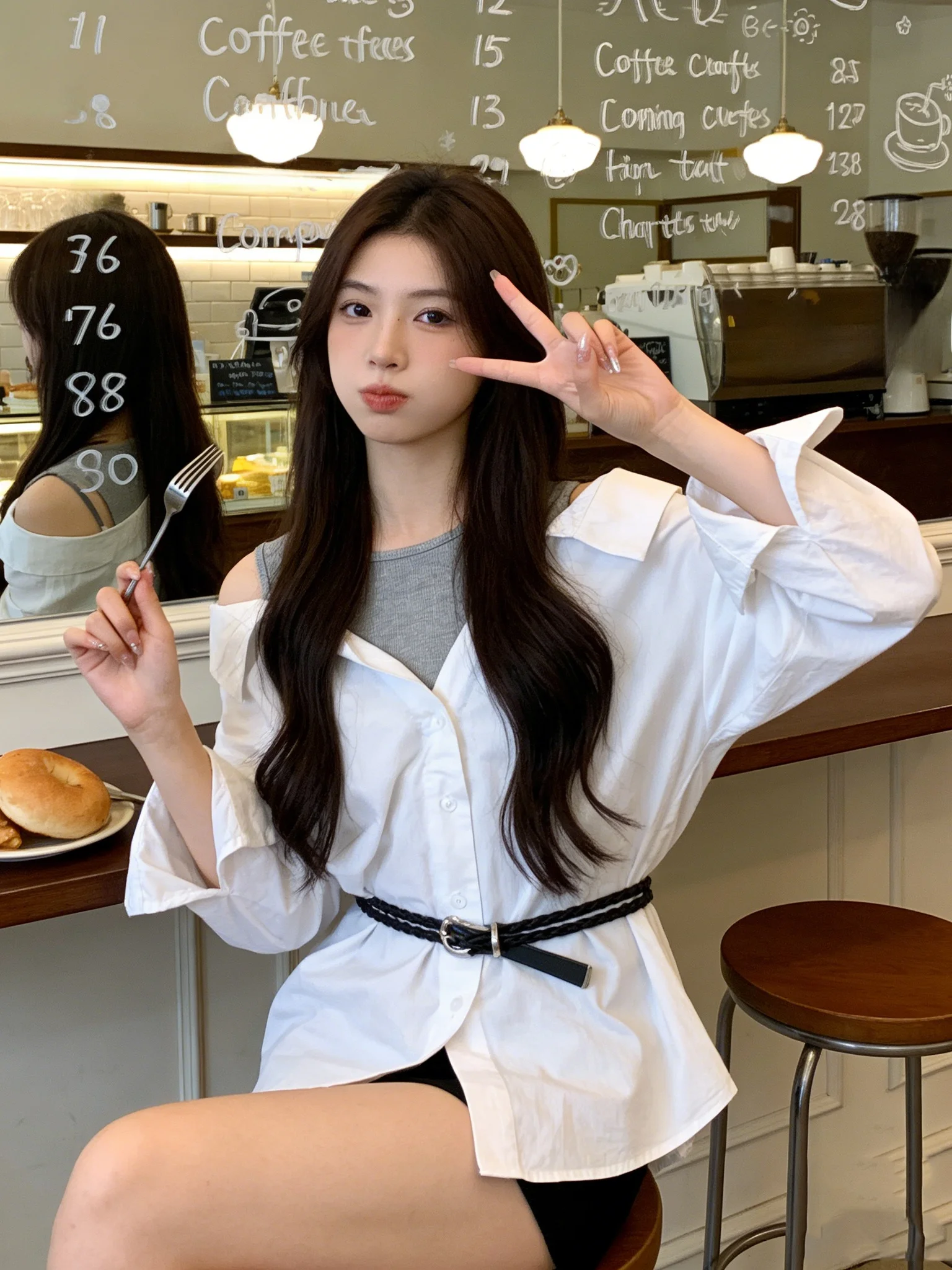 

Loose Long Sleeve Shoulder Bared Shirt Women's Autumn New Style Single Button Splicing Design Korean Version Cotton Neck