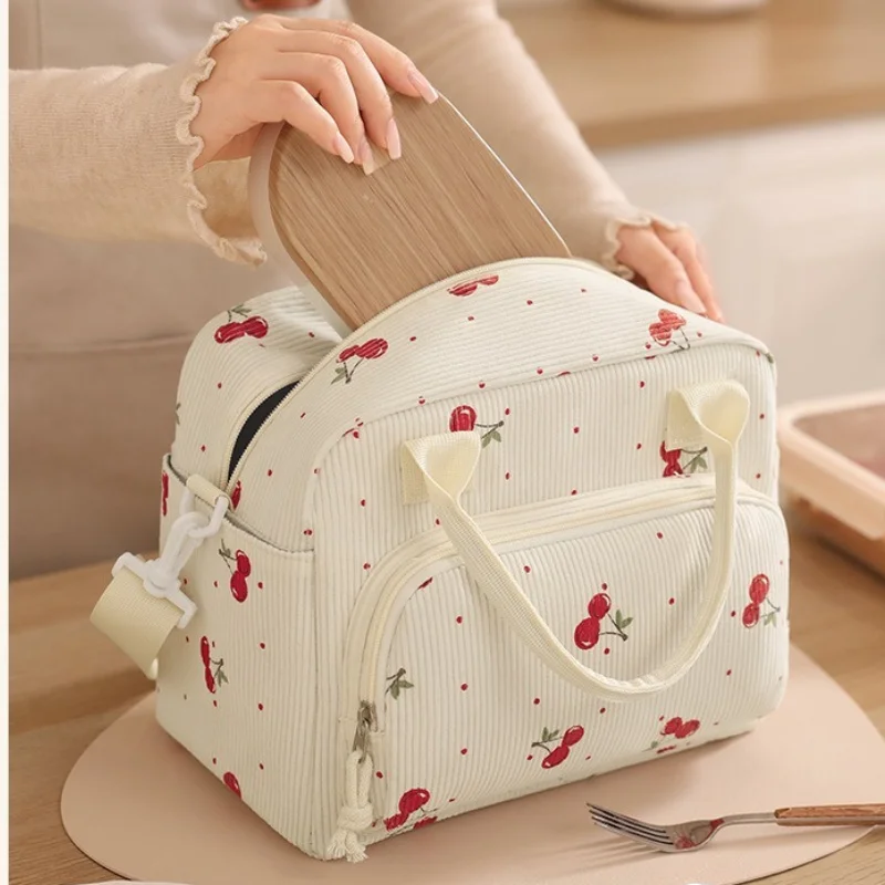 Thumbnail 2 - #16 Cheapest Cooler Bags Deals You Can Get