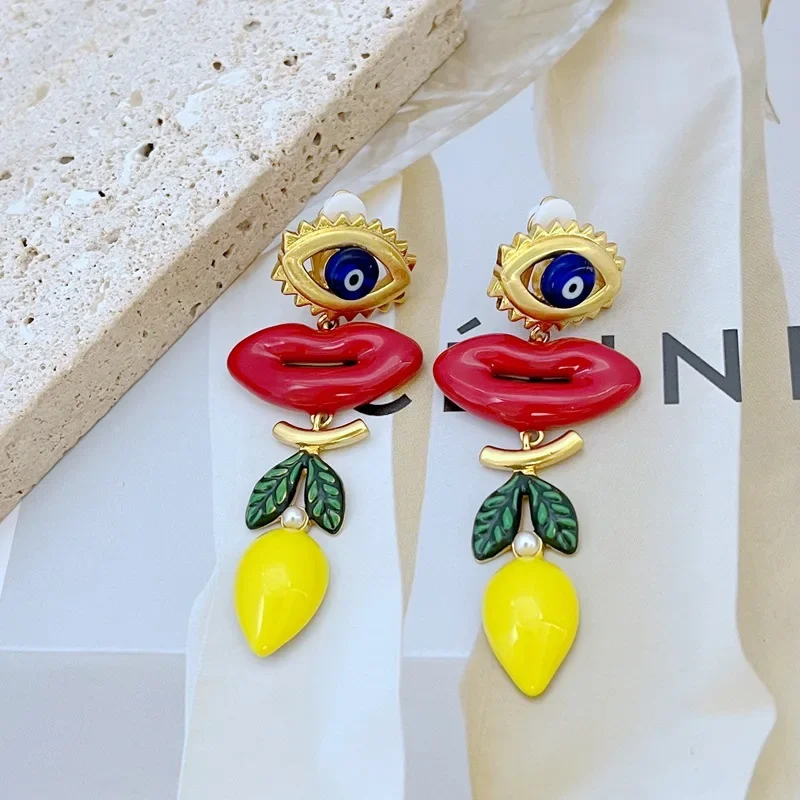 Eyes enameled lips Lemon long earrings