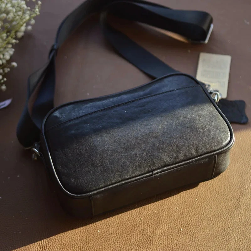 

AETOO New leather fashion brand crossbody bag head layer cowhide casual men's small bag youth personality trend girl crossbody b