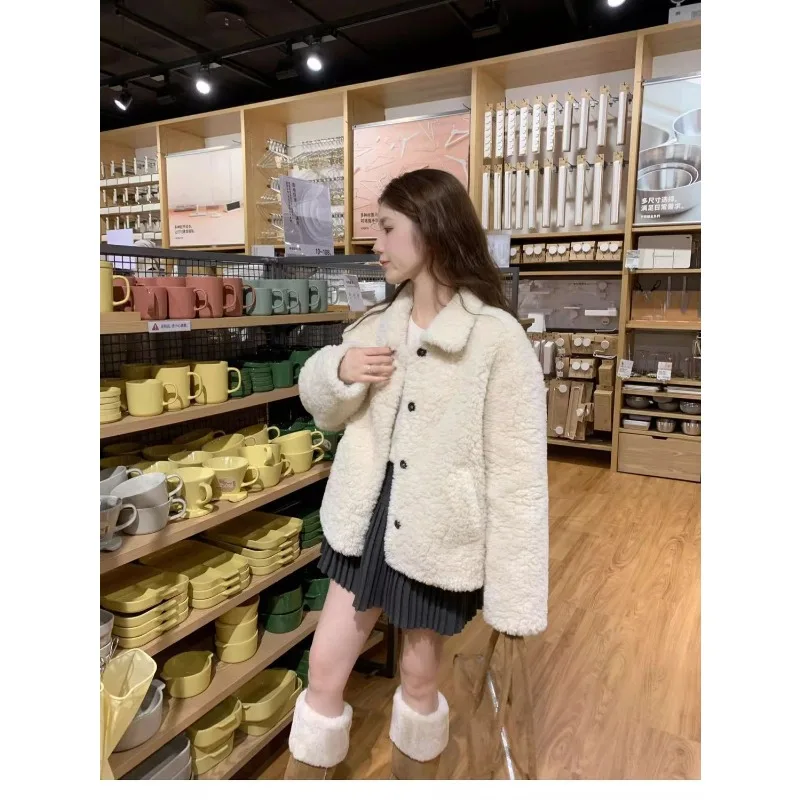 White Lambskin Coat for Women's Autumn and Winter New Korean-style Short Fleece Top Petite Ladies Fashionable Warm Women's Wear