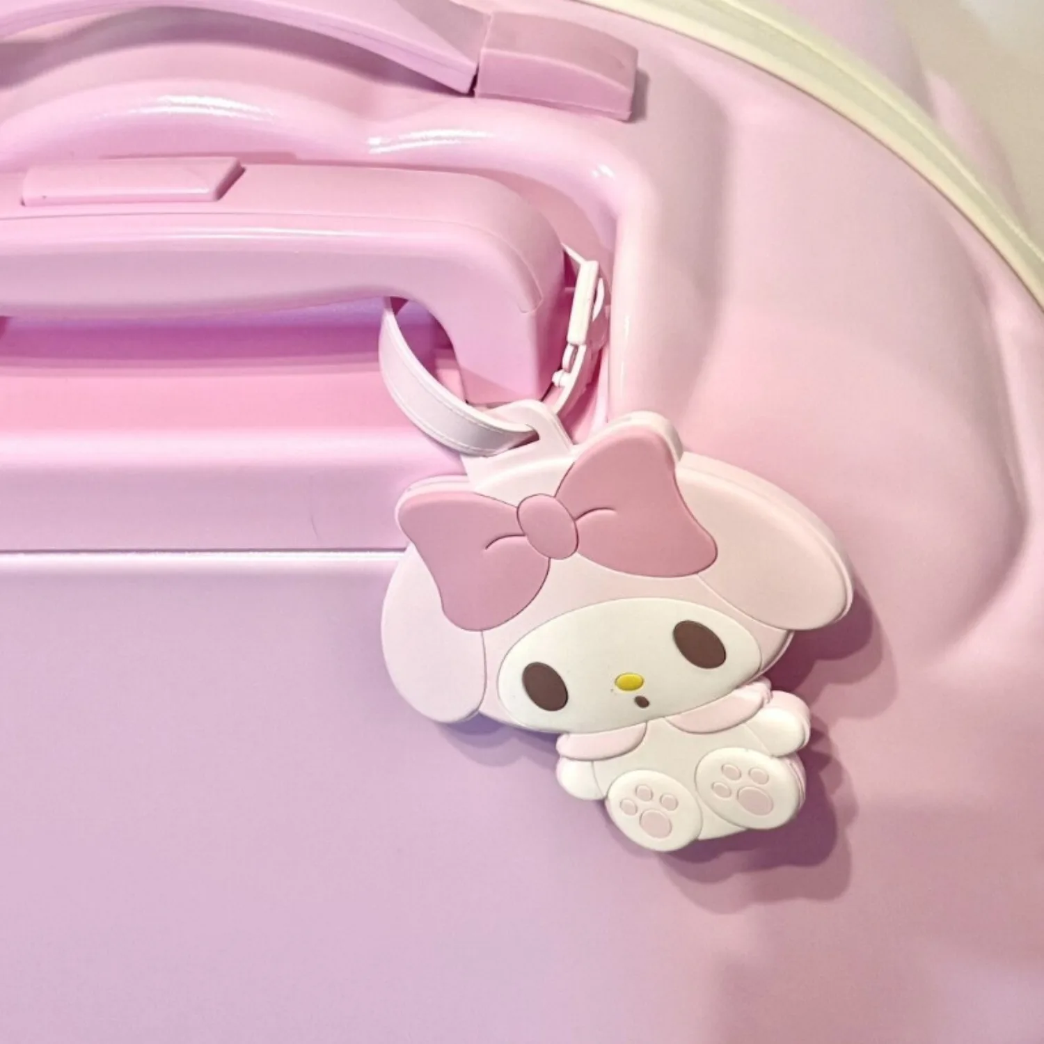 2026 Kawaii Sanrio HelloKitty Kuromi My Melody Cinnamoroll Travel Luggage Tag Anti Lost Cartoon Cute Anime Holiday Gifts Toys view 2