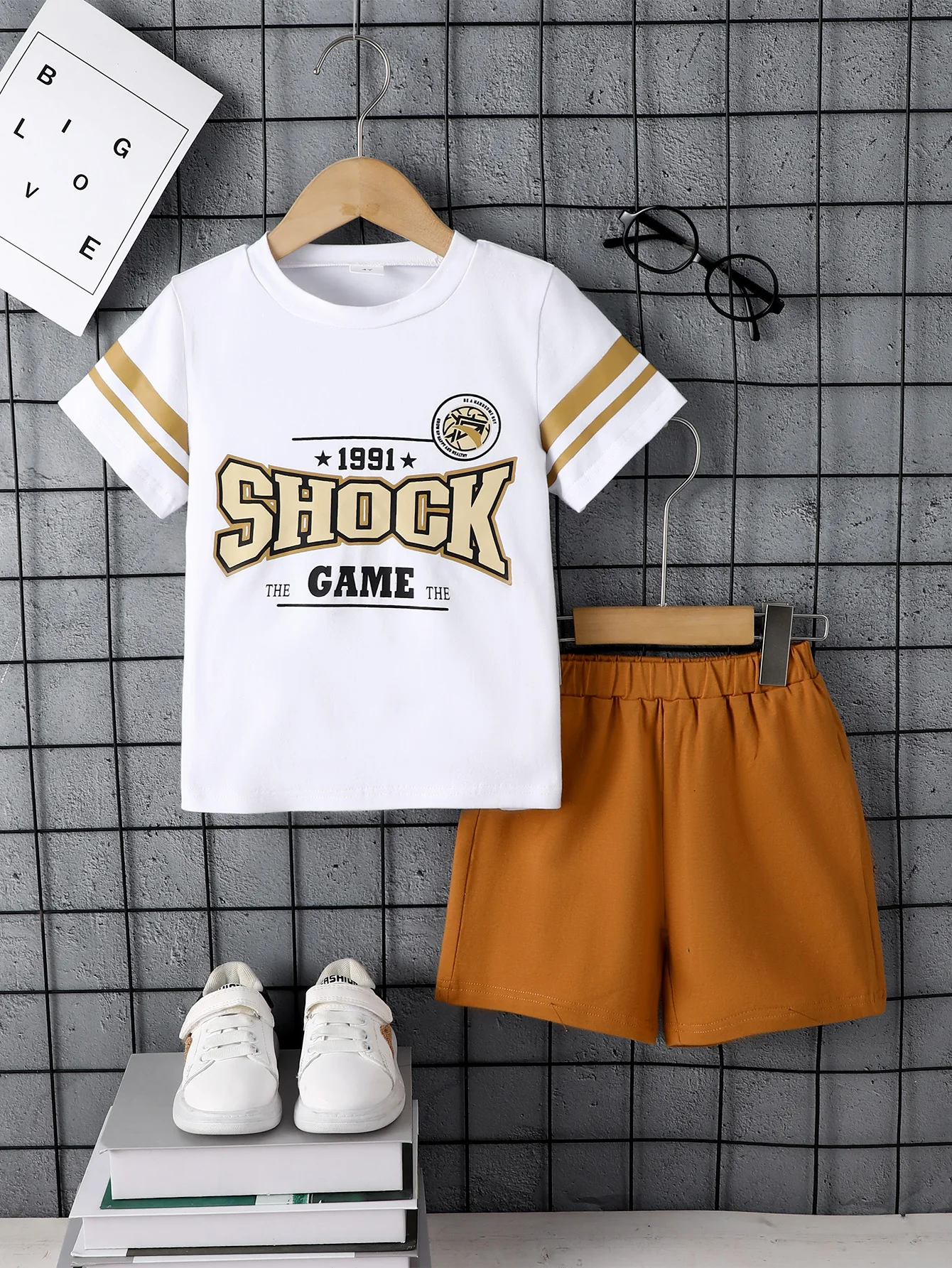 Boys' Two-Piece Set Design Sense Slim Casual Reflective Short-Sleeved T-Shirt And Clear Color Shorts Set Summer Style