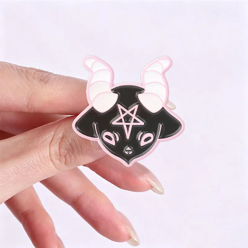 Spukhafte Geister-Kürbis-Fledermaus-Schloss-Emaille-Abzeichen, dunkle okkulte rosafarbene Hornkatze, Reversnadel, Halloween-Kostüm-Accessoire, Brosche – Detail 8