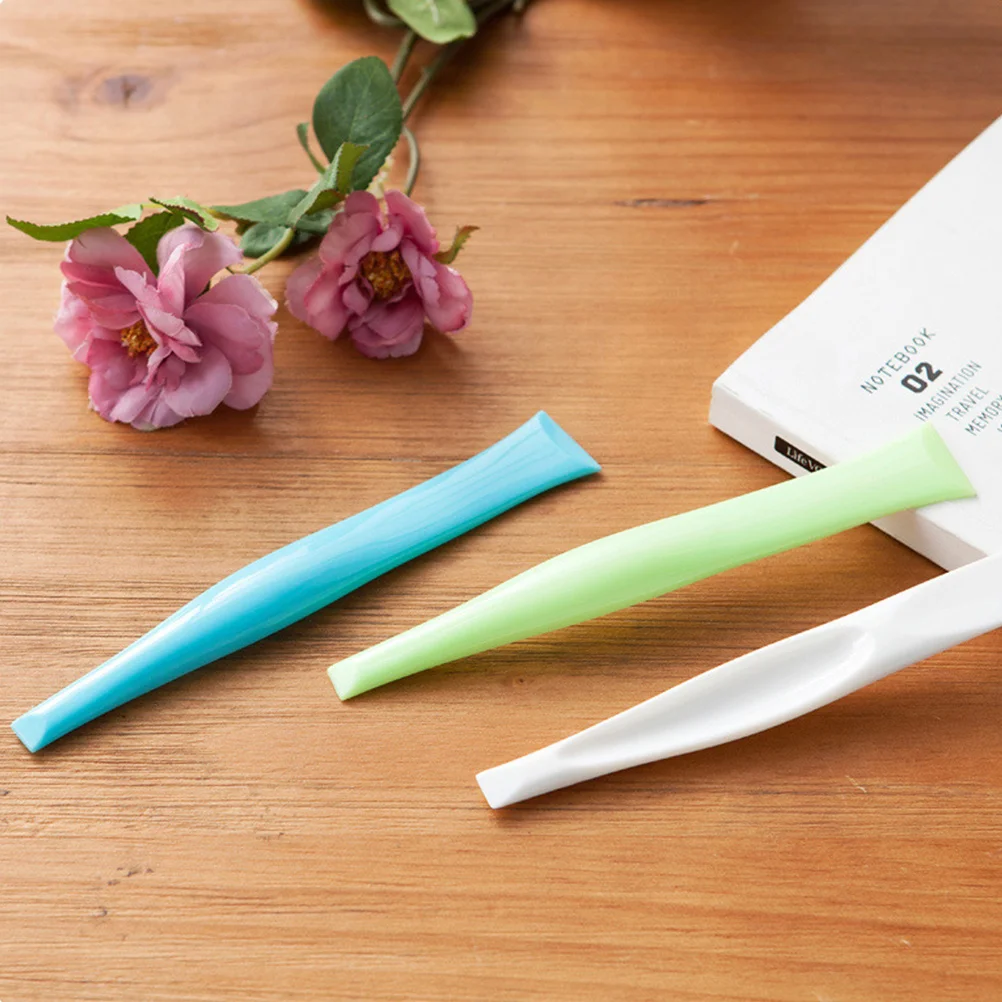 

3Pcs Kitchen Scraper Stove Cleaner Double-Headed Green Blue Beige Remove Thick Dust and Stains Gas Stove Cleaning Accessory