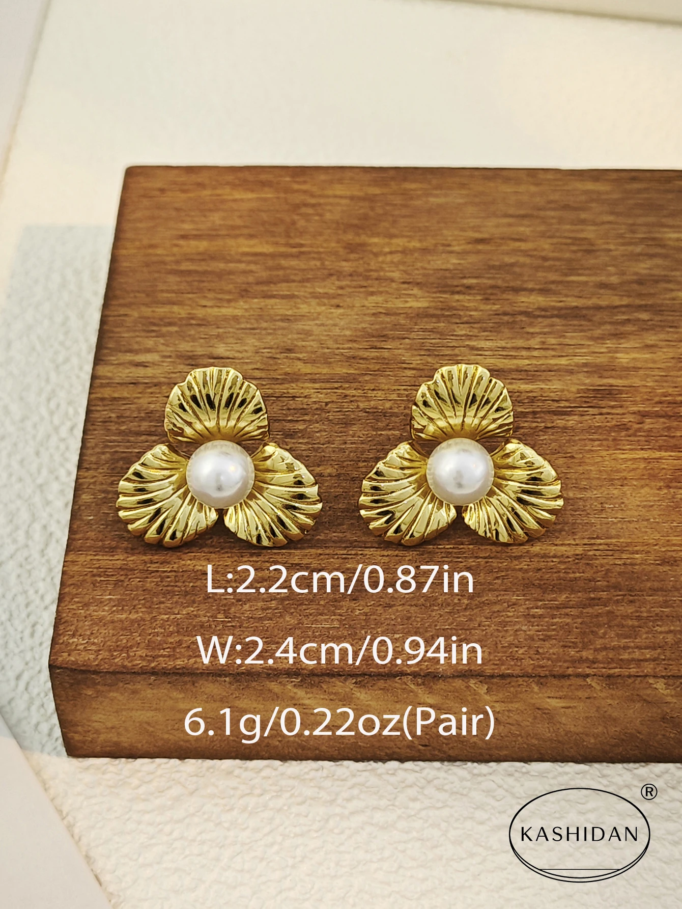 Fashion Stainless Steel Stud Earrings for Women Gold Color Textured Ginkgo Flower Pearl Earrings