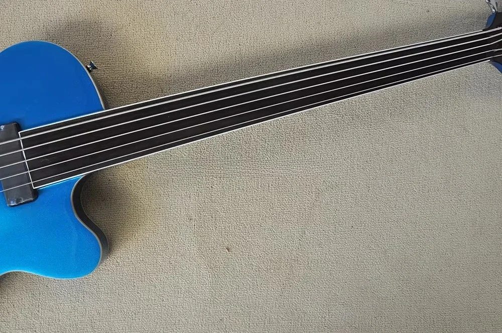 Metal Blue 5 Strings Electric Bass Guitar Rosewood Bass Guitar Side Hole Body Bass