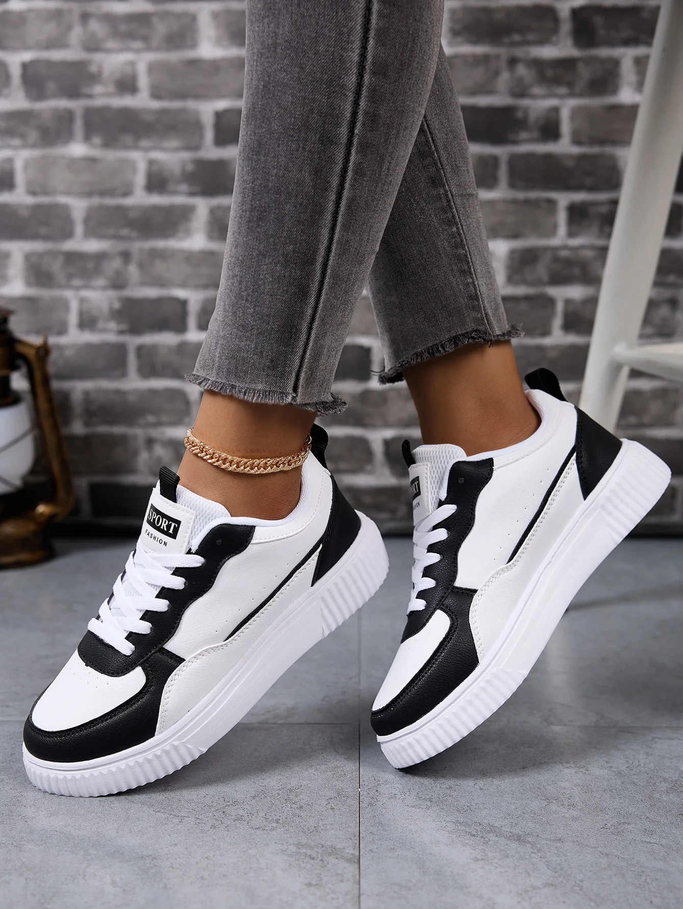 รองเท้าผู้หญิงรองเท้าสเก็ตบอร์ - Women'S Shoes Hey Dude บทวิจารณ์และราคา