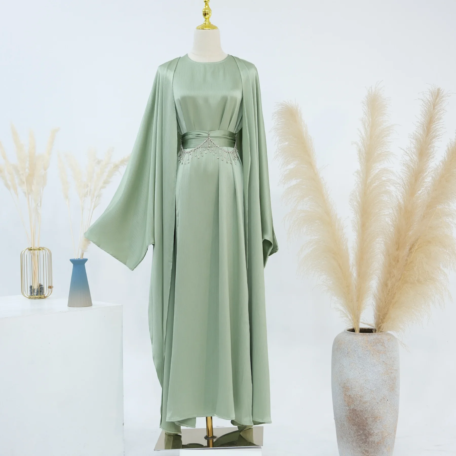 New fashion Muslim women sleeveless dress plus Muslim cardigan two-piece Arab Turkey Dubai dress elegant temperament clothing