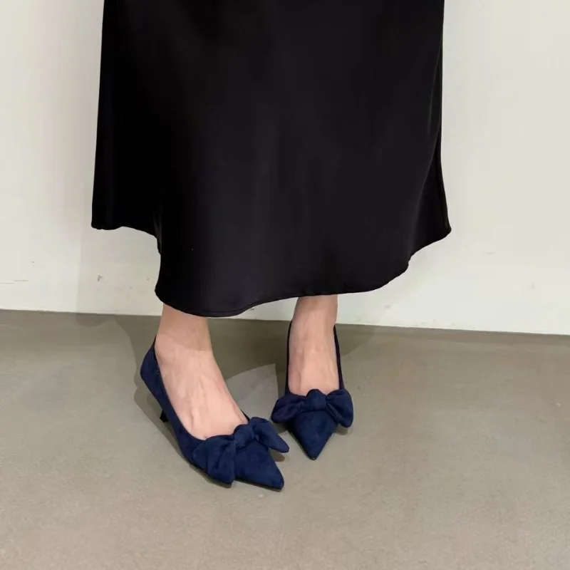 French Pointed-toe Bow Suede Single Shoe for Women 2025 New Style Slim Heel Versatile and Elegant Commuting Single Shoe view 4