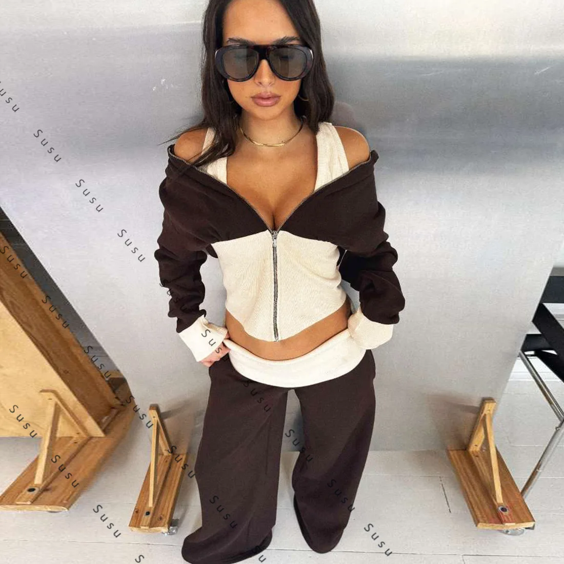 

2025 новая европейская и американская осенне-зимняя женская одежда в тон и тонкий искусственный свитер с капюшоном из двух частей, куртка p