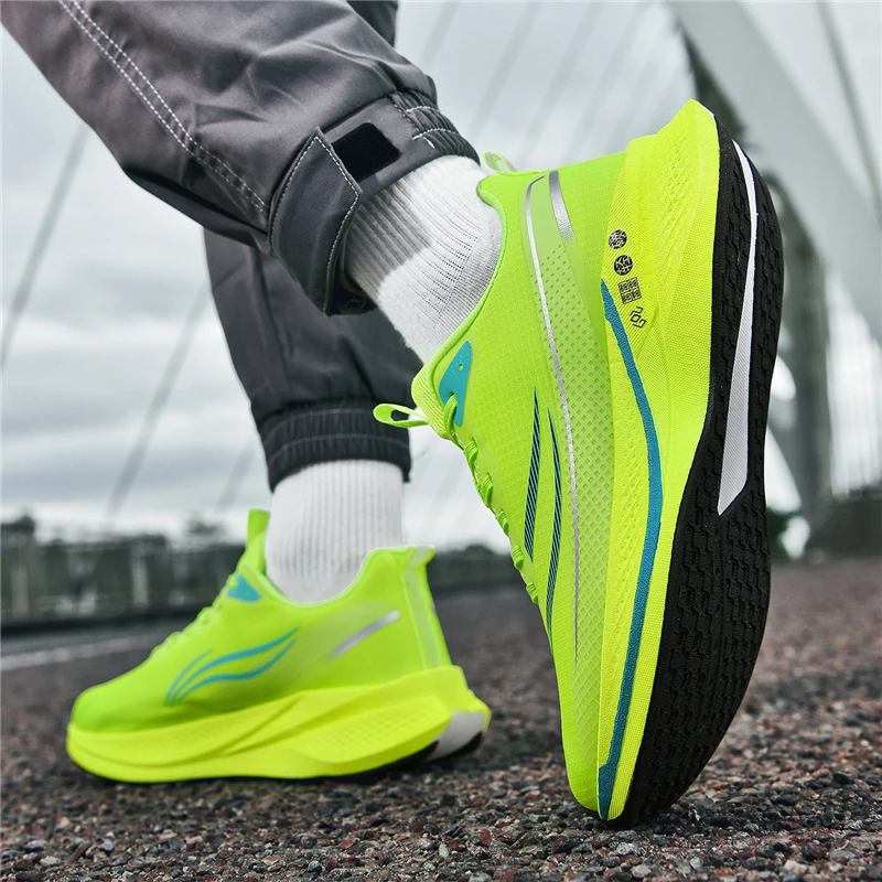 

Men's casual shoes, comfortable and breathable, stylish and lightweight, versatile men's sneakers