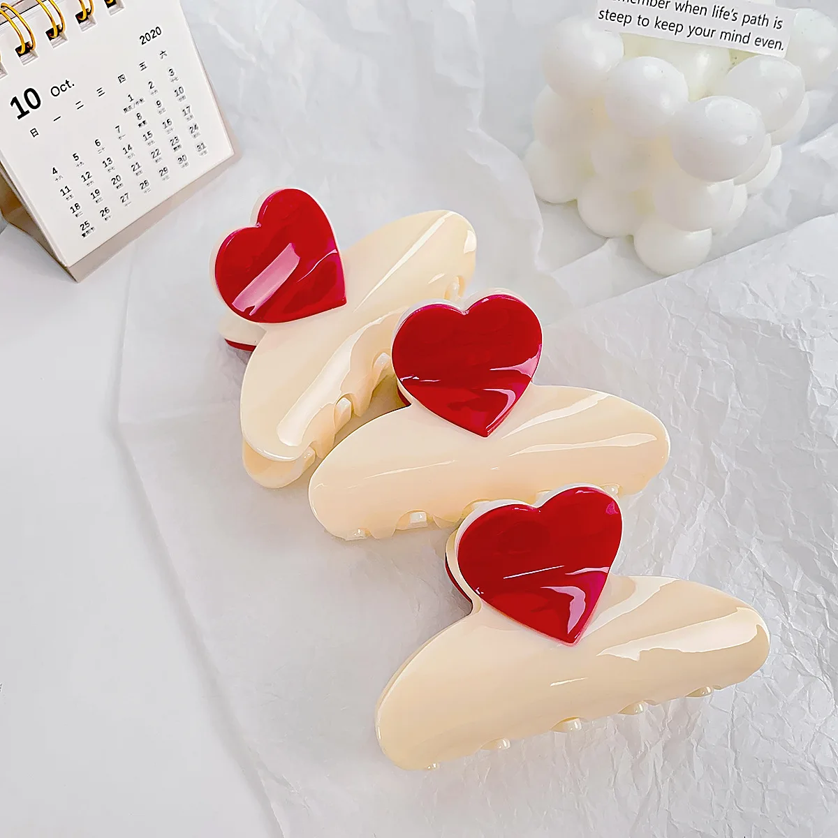 Ins Hot Selling Sweet Love-Heart Hair Clip Claw Fashion 8.5cm Acetate Shark Clip Hair Accessories For Women Girls