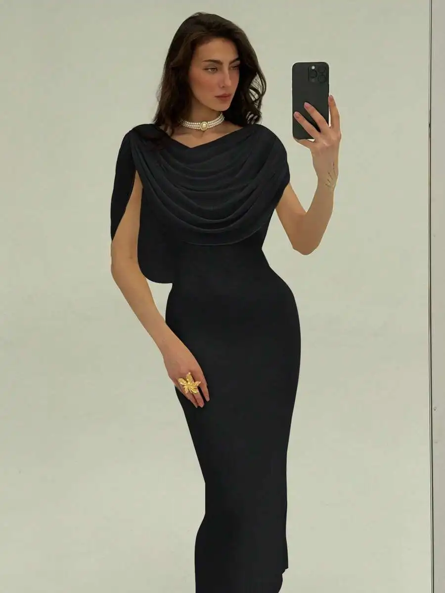 Elegant Women's Solid Color Fitted Wedding Dress