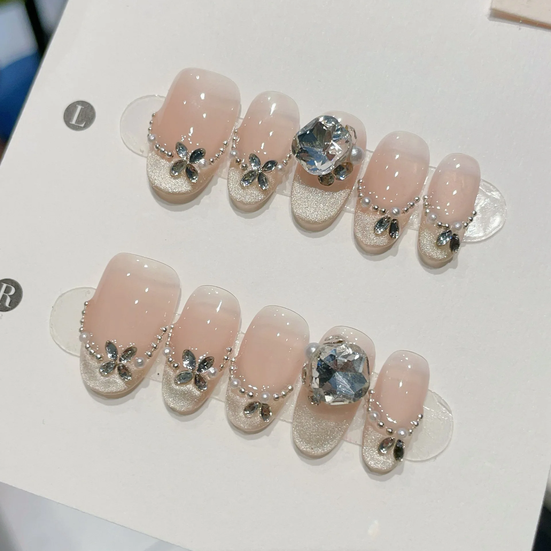 10Pcs Shiny Handmade Press on Nails Cat Eye Full Cover Rhinestones Design Oval French False Nail Wearable Manicure Nail Tips Art