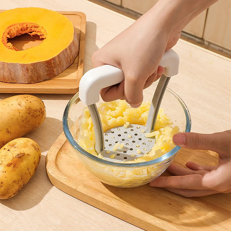 

1Pc Plastic Manual Potato Ricer Masher Creative Potatoes Pumpkin Sweet Potato Masher Auxiliary Food Masher Kitchen Gadgets