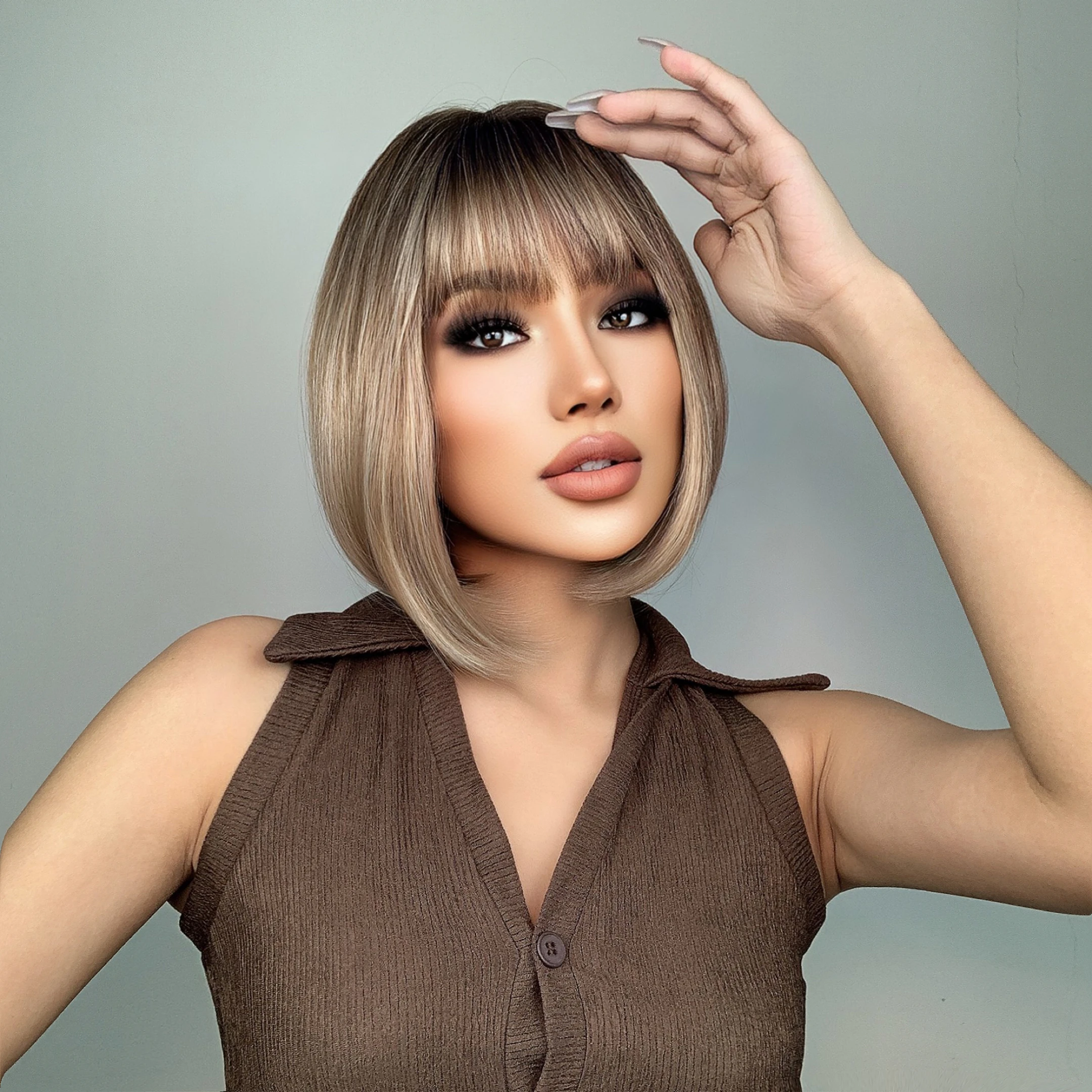 HENRY MARGU Short Straight Ombre Brown Blonde Bob Wig With Bangs Synthetic Hair Wig for Women Cosplay Lolita Heat Resistant