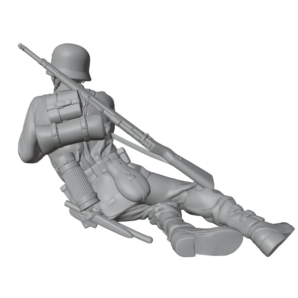 1/24/6 soldier resin model, soldier crawling forward, GK small 3D printed model statue, high-precision resin model, not colored