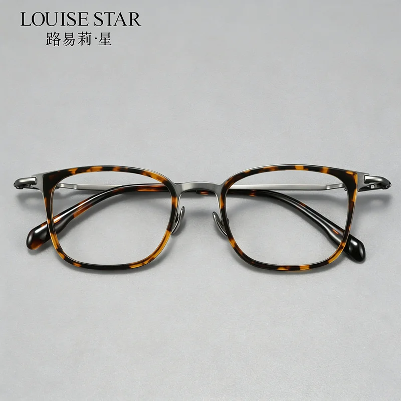 Tortoiseshell colored men's and women's eyeglass frames made of ultra lightweight titanium alloy large frame prescription