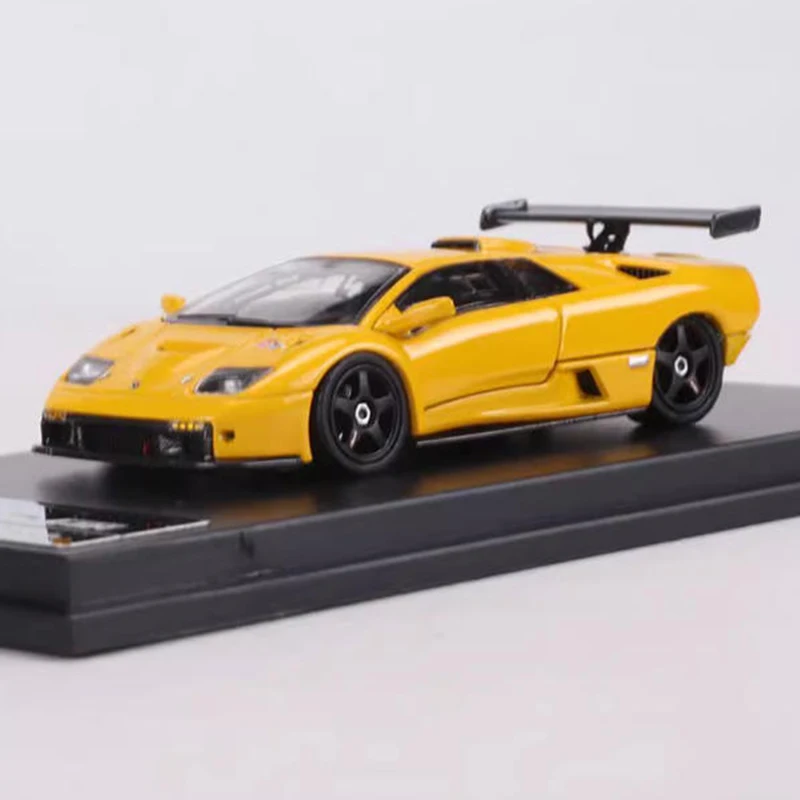 DCM 1:64 ディアブロ GT-R 合金車モデル静的コレクション装飾ホリデーギフトおもちゃ