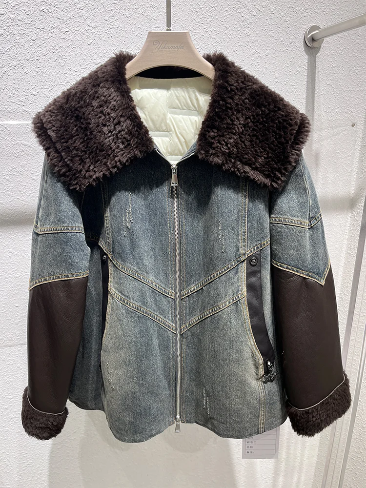 2025年秋冬 ナチュラルラムシープファー襟付き 厚手 レディース 暖かいデニムジャケットコート ダックダウンジャケット 高級アウター