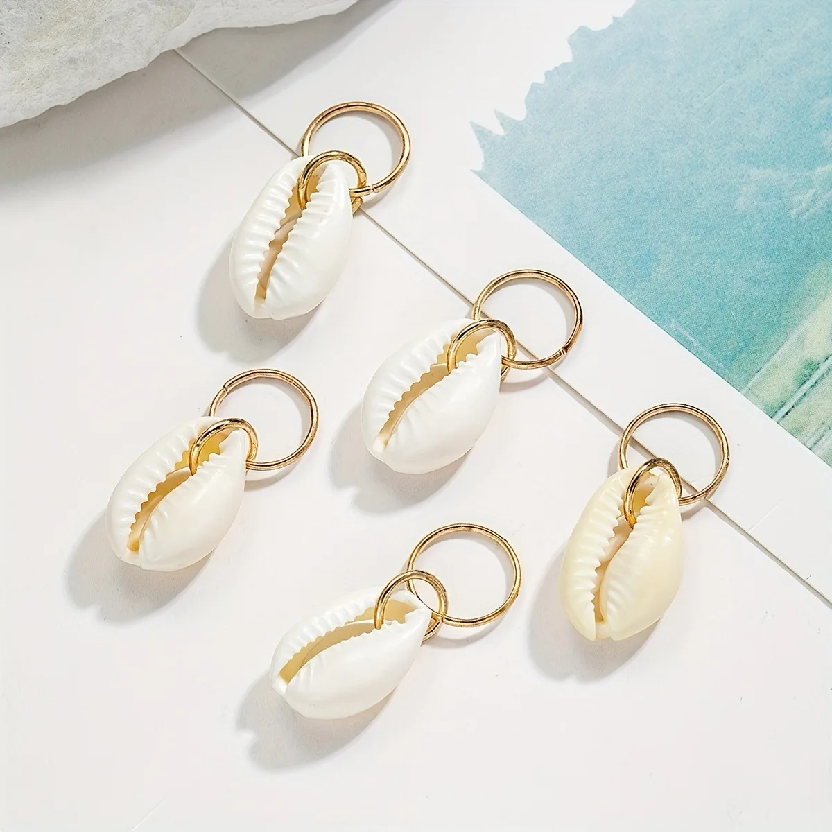 5pcs Sea shell Braided Hair Rings-Unique Headdress Dreadlock Hair Clips for Stylish Hair Accessories Loc Hair Jewelry for Braids