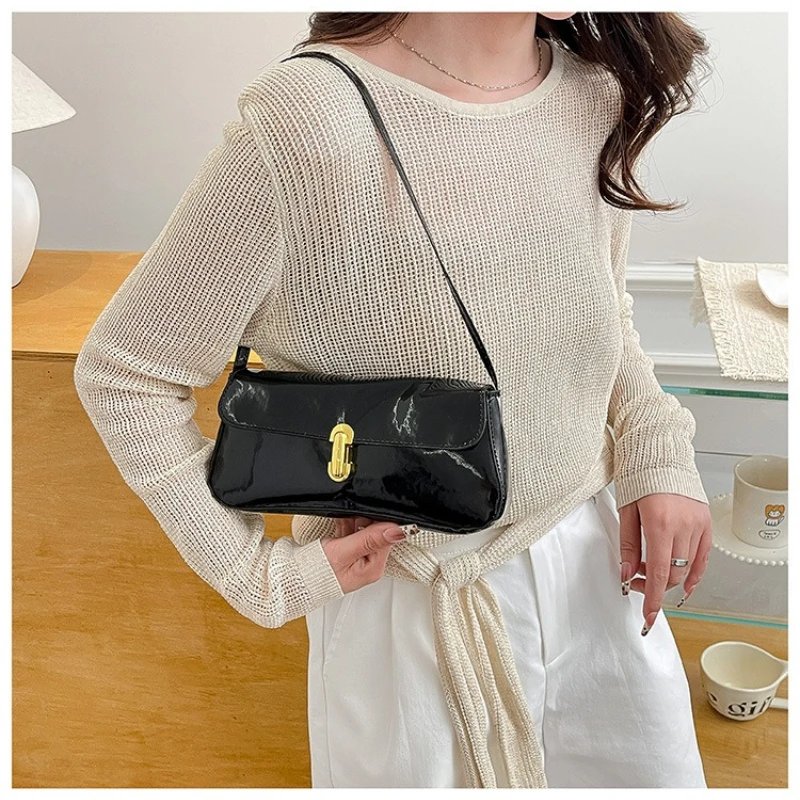 2026 NEW 7 Colors Women Lacquered Leather Pure Color Simple Design Shoulder Bag Fashion Versatile Suitable Commuting Bag