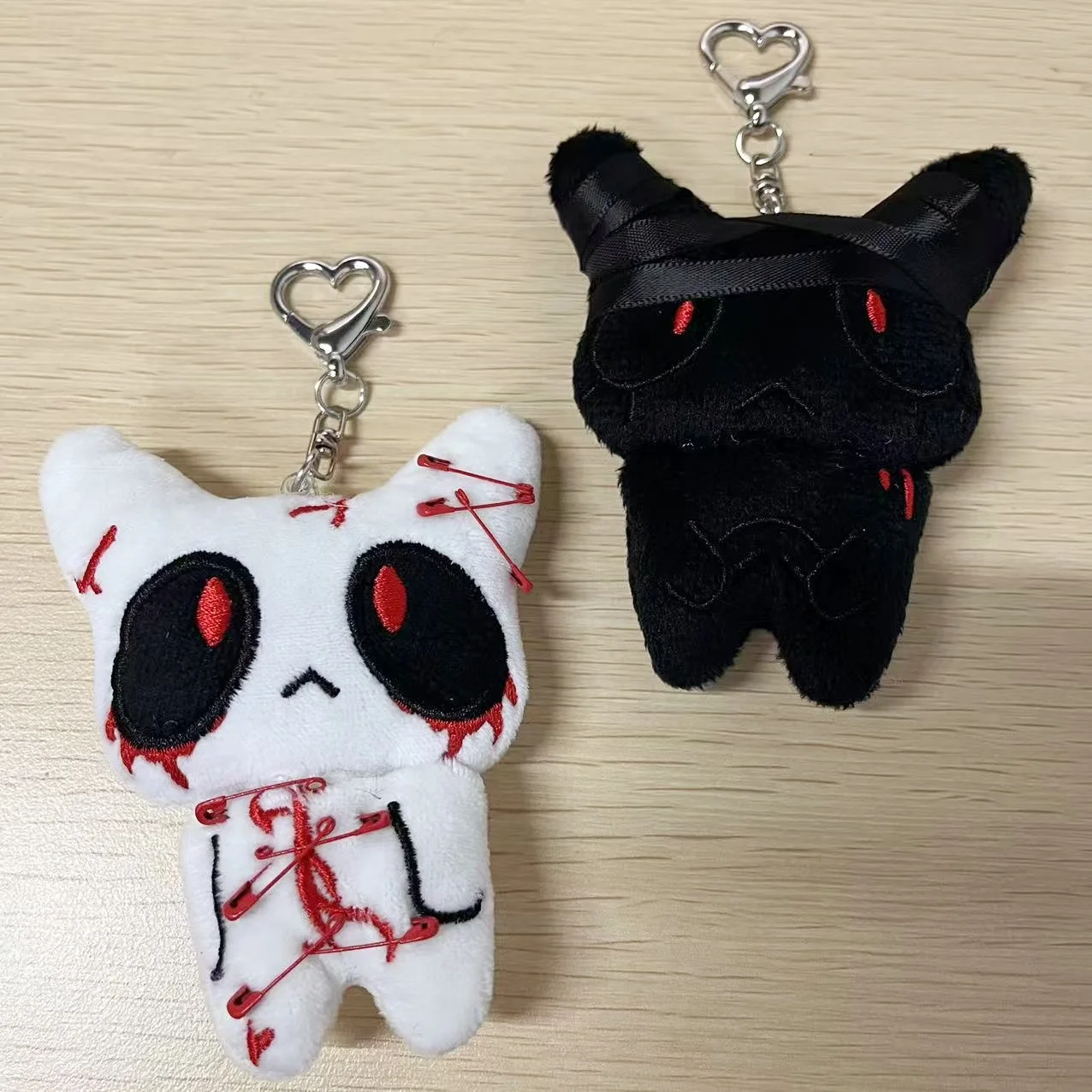 هالوين الرعب أفخم المفاتيح زاحف الدموي الوحش دمية القوطي حقيبة سحر مخيف اكسسوارات لحقيبة الظهر تأثيري ديكور الحفلات