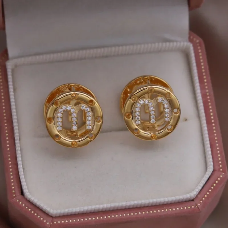 South Korea new design fashion jewelry 16K gold plated zircon letter M round earrings elegant women\'s daily commute accessory