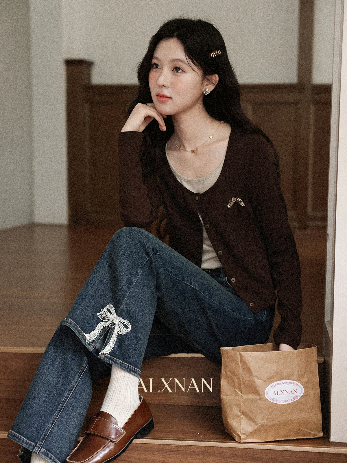 ALXNAN Vintage Blue Wide-leg Jeans Women's Autumn Straight Baggy Jeans Lace Bow Design Cotton Casual Denim Pants Female L57161
