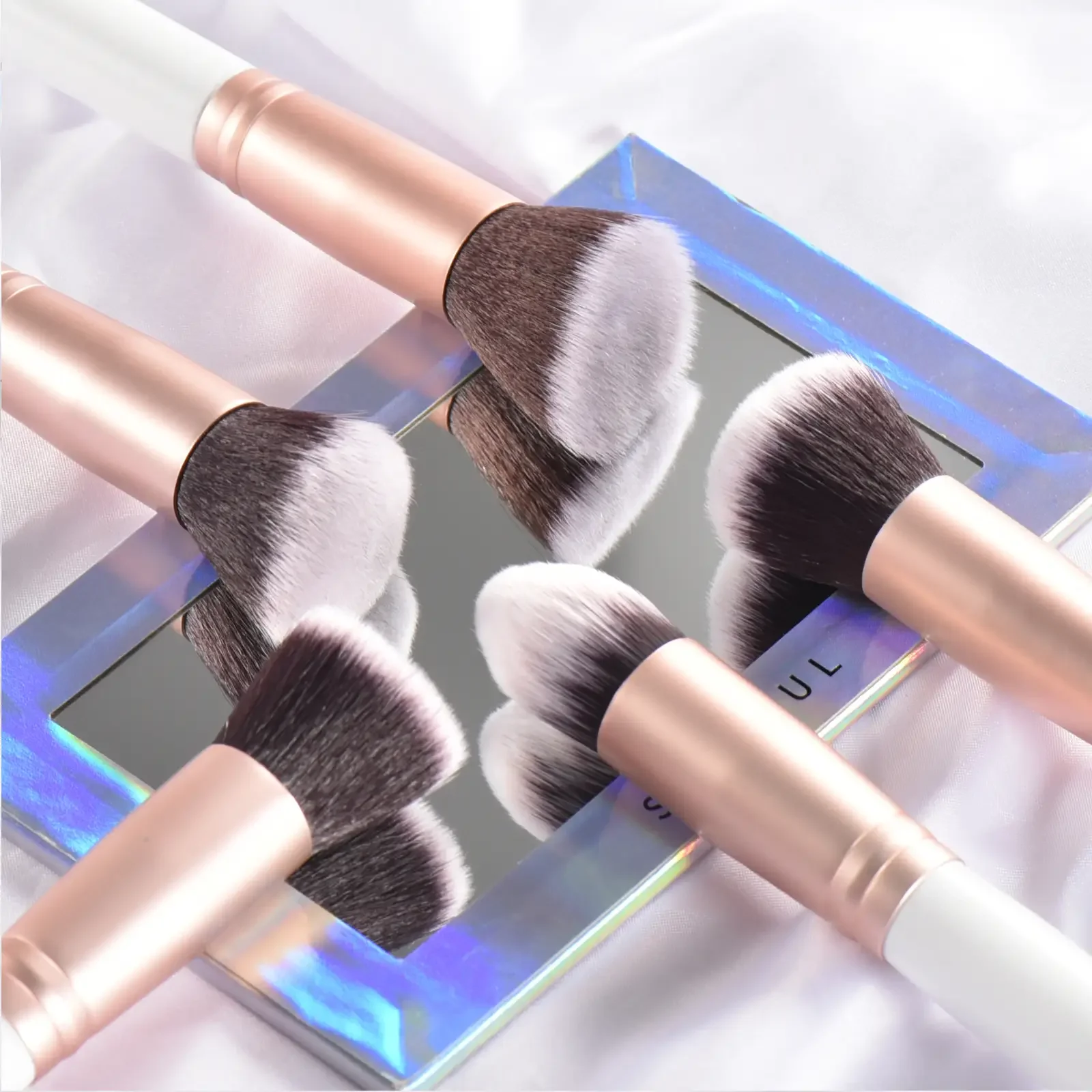 14 white wooden handle makeup brush Quality synthetic foundation brush eyeshadow brush Makeup sponge makeup brush storage bag