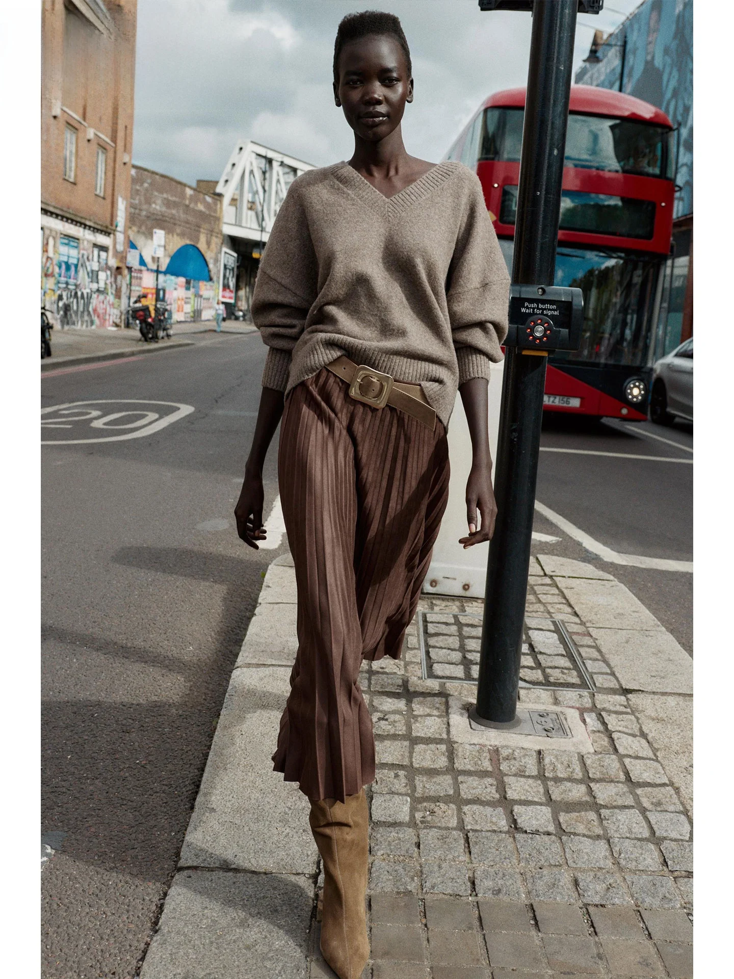 

ZAPRHA Soft Long Sve V-Ne Knitwear Women Loose Fit Autumn 2025 New Arrival Comfortable Casual Outerwear Lazy Sle