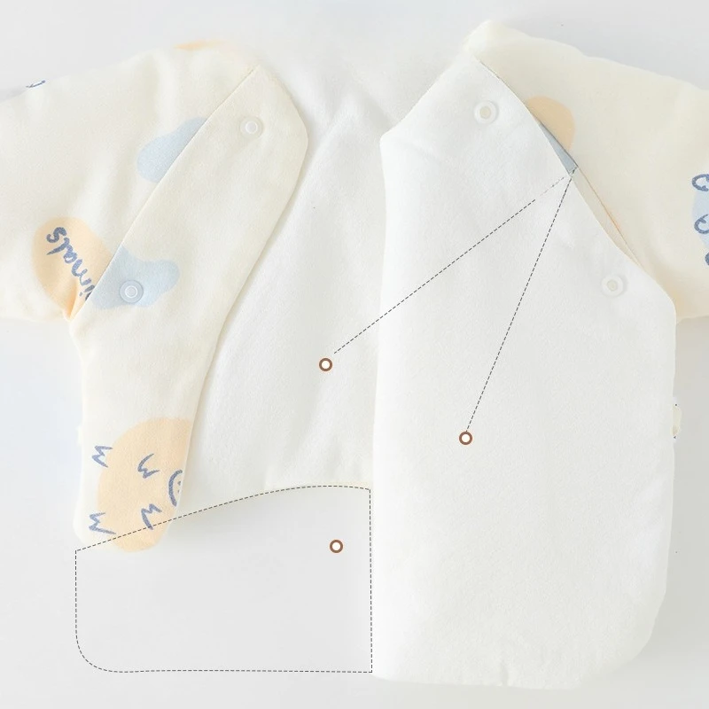 Autumn and Winter Newborn Half-back Clothes Boneless Padded Baby Thickened Tops 0-3 Months Male and Female Baby Monk Clothes