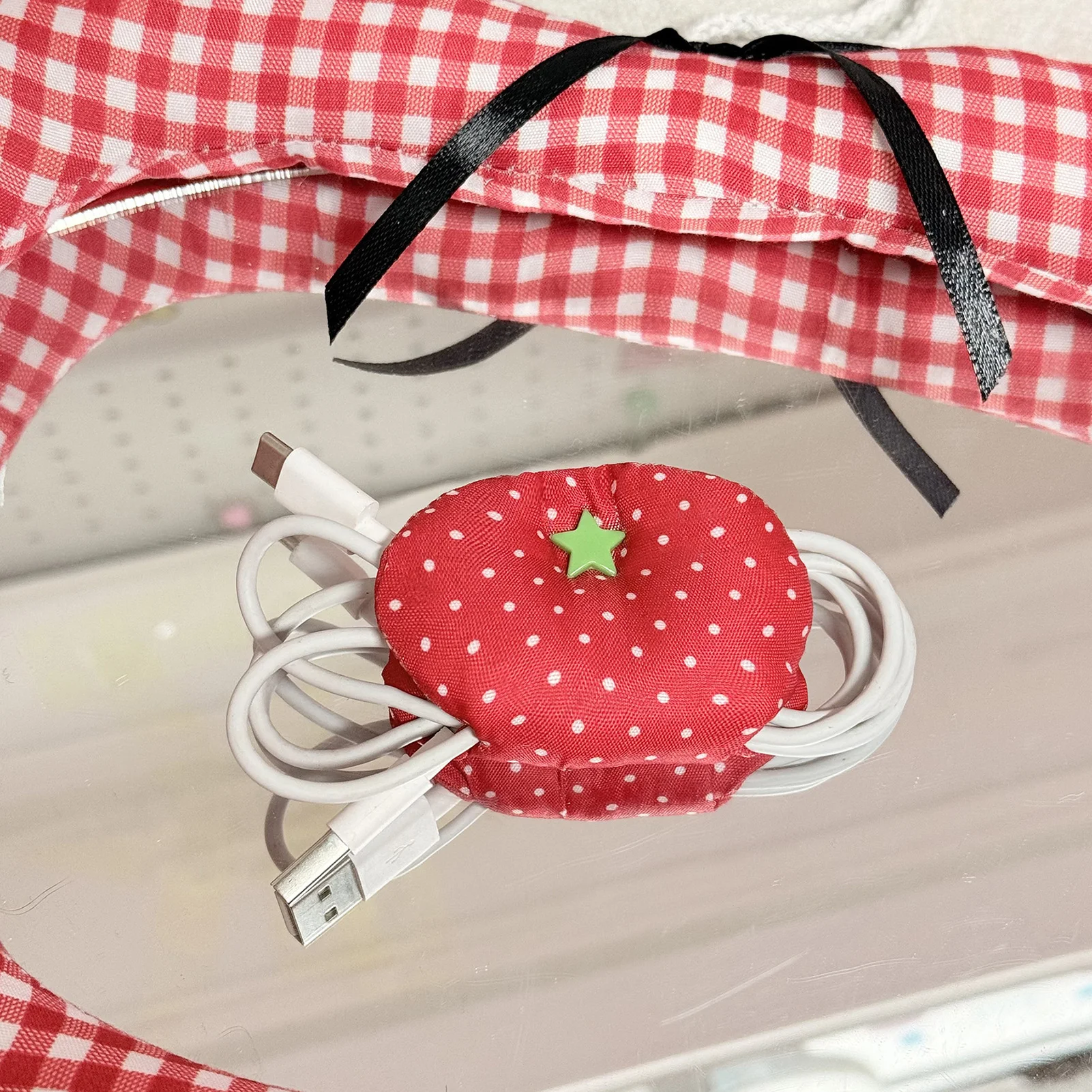 Niedlicher Kabelorganizer im roten Tomaten-/Stern-Design, Kabelwicklerhalter für Kopfhörer, Ladegeräte, tragbar, für den täglichen Gebrauch für Frauen und Mädchen – Detail 4