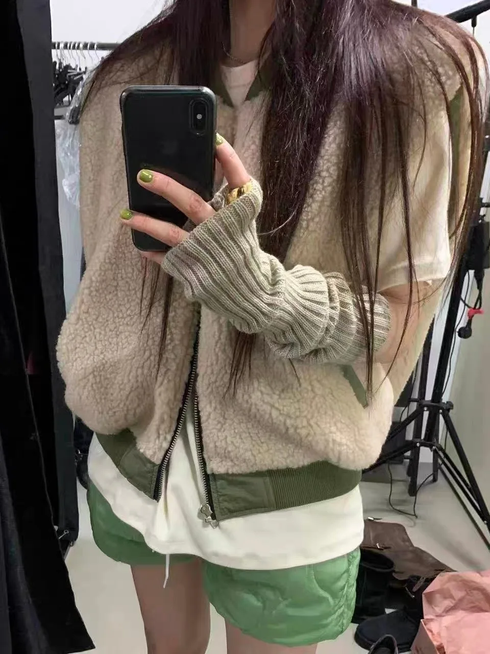 

Faionable Thiened Lamb Fur Vest Women's Small Size Sli Versatile Winter Clothing Aosphere Sensation ular Trend