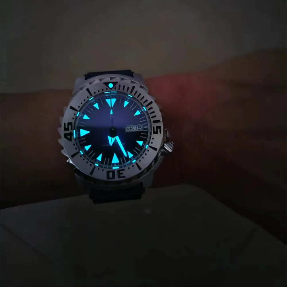 43mm Sports Diving Watch Men\'s Automatic Wristwatch NH35 Mechanical Movement Calendar Strong Luminous Waterproof Stainless Steel