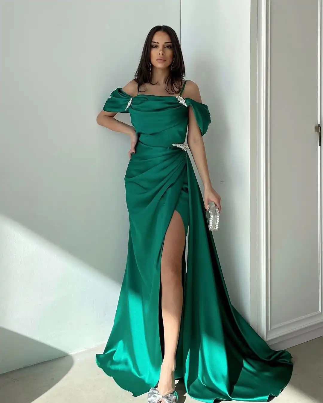

Customized Delicate Mermaid Off the Shoulder Crystal Evening Dresses Exquisite Off the Shoulder Vestido De Festa Robe de soirée