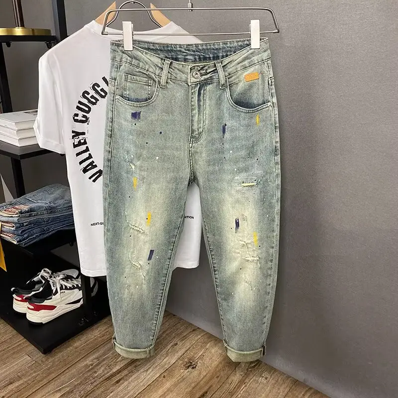 

Мужские джинсы с эффектом потертости и брызгами чернил, модные зауженные брюки-конусы в корейском стиле, укороченные (9/10)