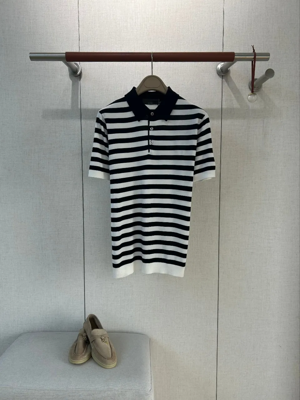 Mens Old Money Style Contrast Stripe Cashmere Blended Ice Long Silk Knitted Turn Down Collar Skin Friendly Short Sleeve Polo